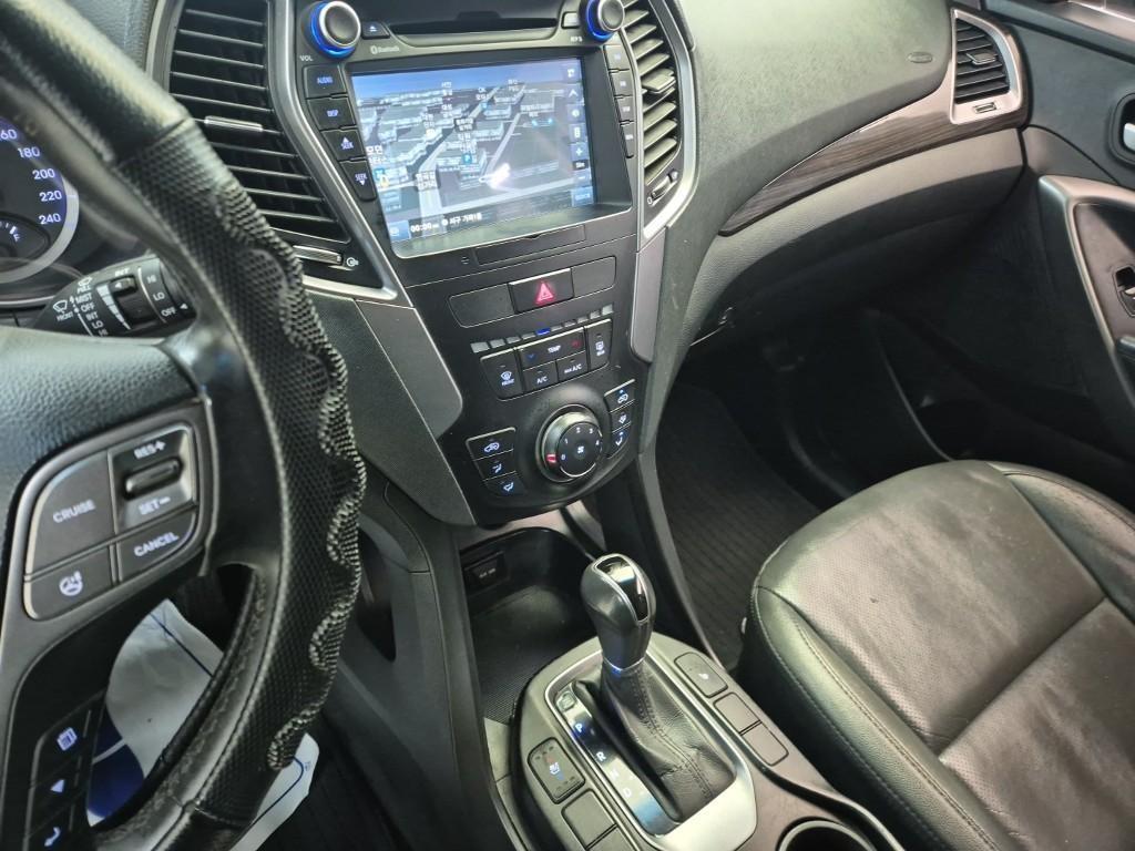 HYUNDAI Santa Fe - Vista 10