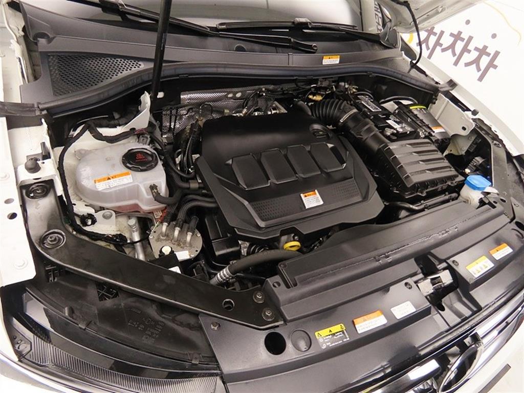 Volkswagen Tiguan 2022 Blanco - Importación desde Corea - HF Imports Iquique - Foto 19