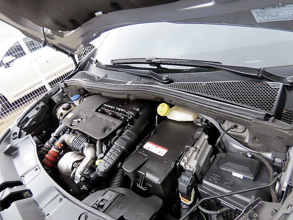 Peugeot 2008 2018 Gris - Importación desde Corea - HF Imports Iquique - Foto 19