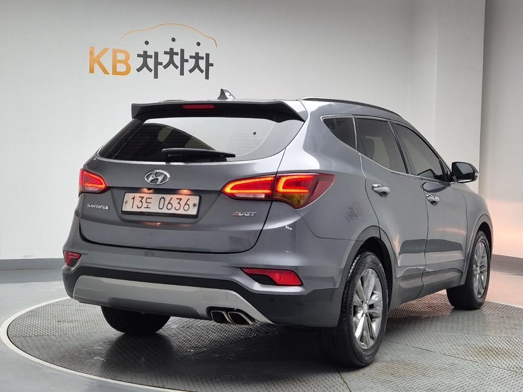 HYUNDAI Santa Fe - Vista 4