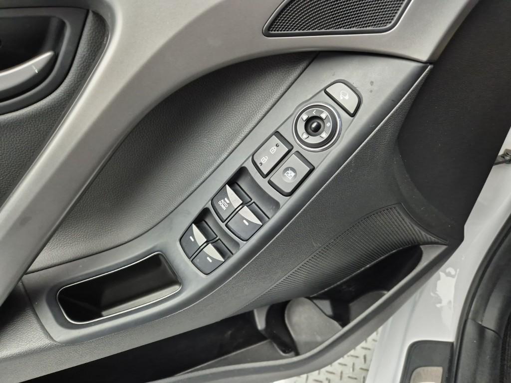 HYUNDAI Avante 2016 Blanco - Importación desde Corea - HF Imports Iquique - Foto 17