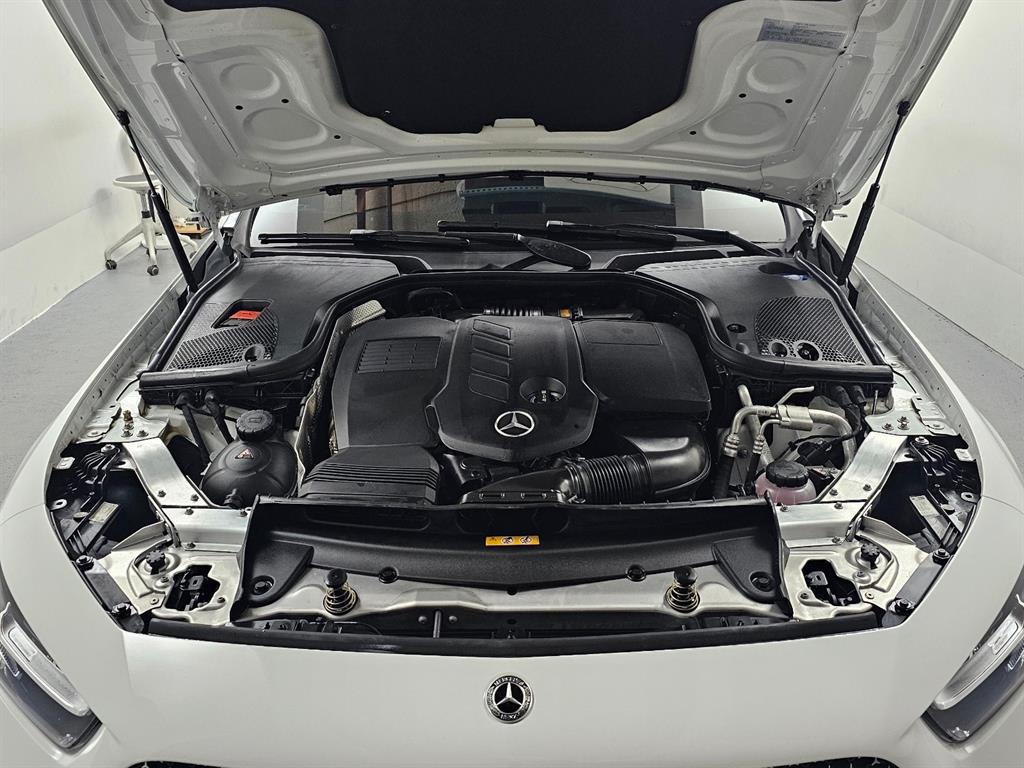 Mercedes Benz CLS Class - Vista 6