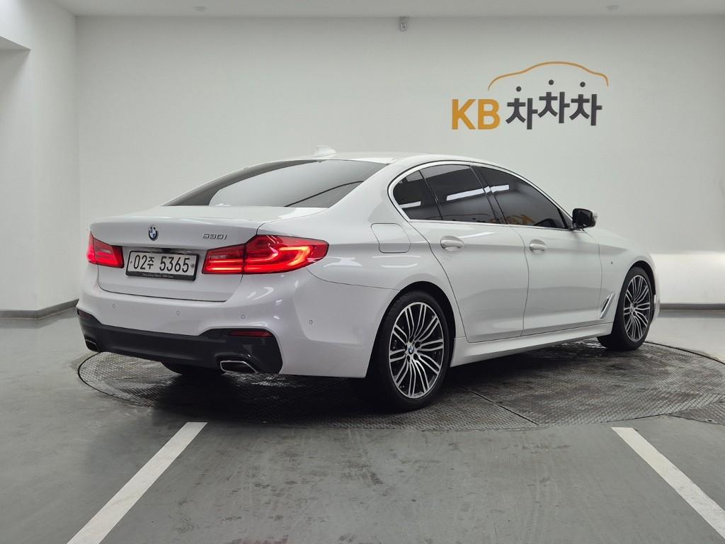 BMW 5 Series - Vista 4