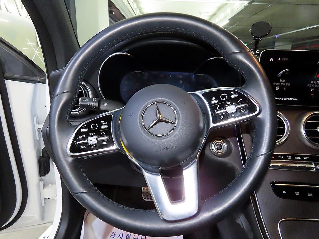 Mercedes Benz GLC Class - Vista 8