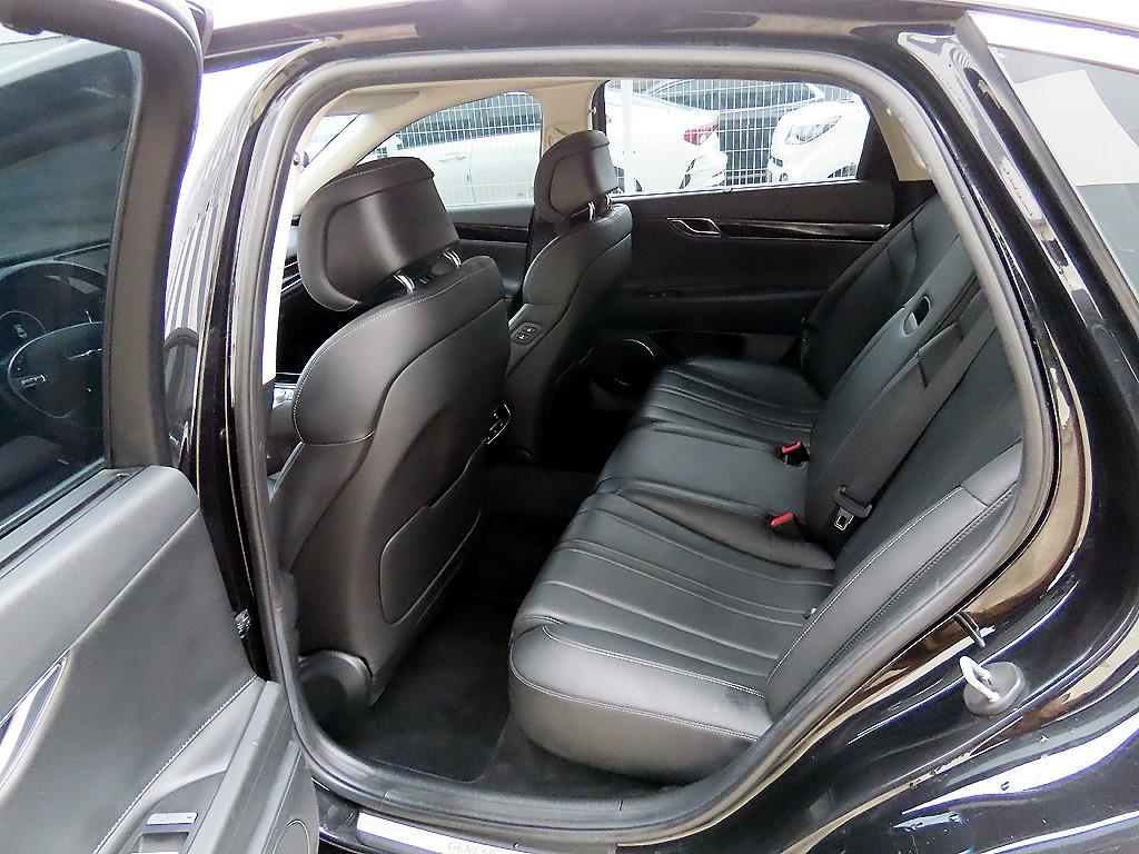 Genesis G80 - Vista 6