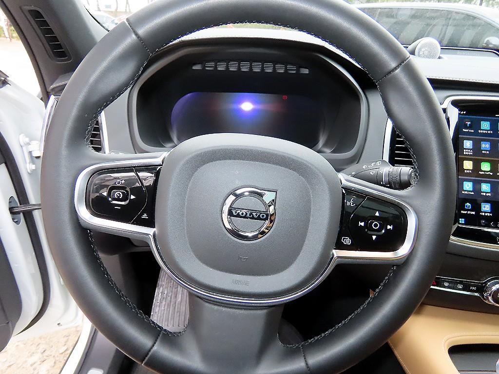 Volvo XC90 - Vista 8