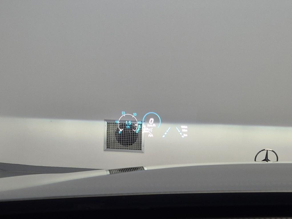 Mercedes Benz E class - Vista 10