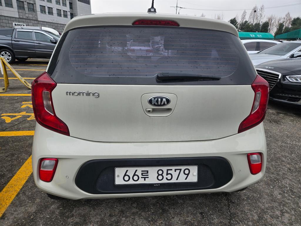 KIA Morning - Vista 3