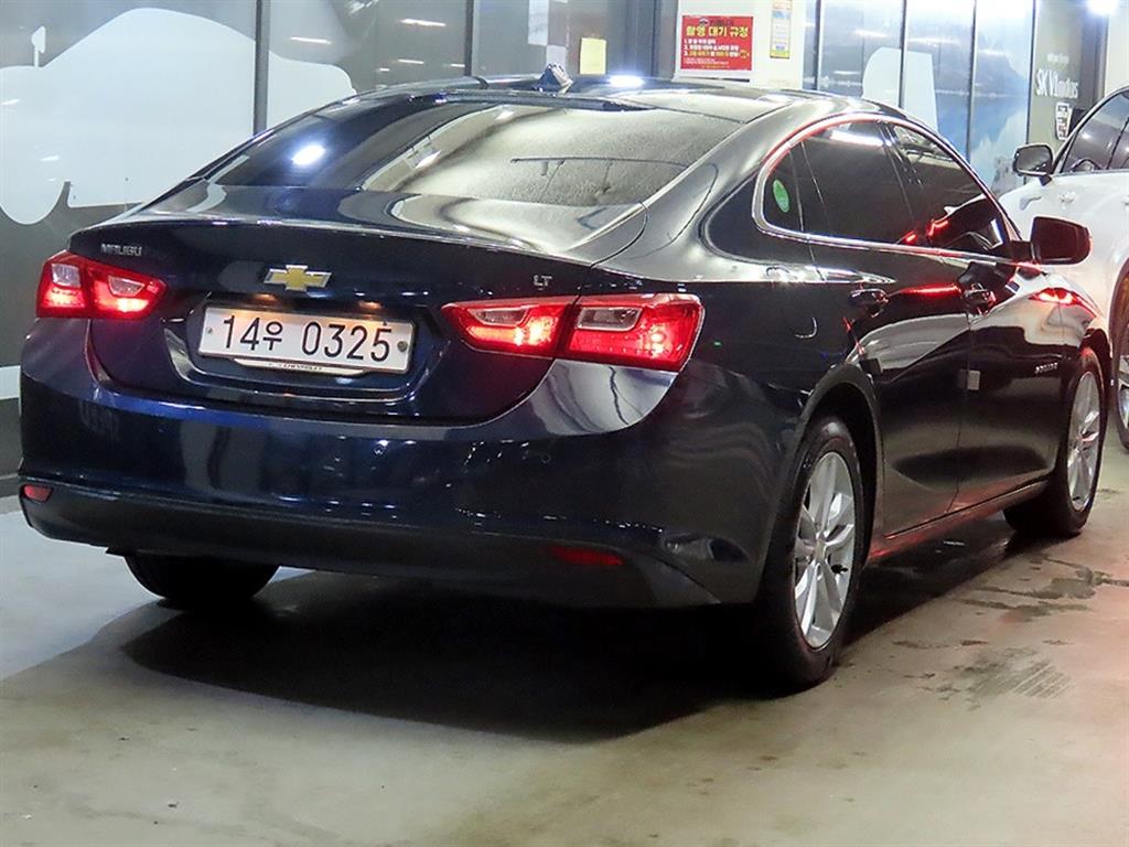 Chevrolet Malibu - Vista 4