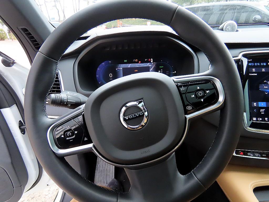 Volvo XC90 - Vista 8