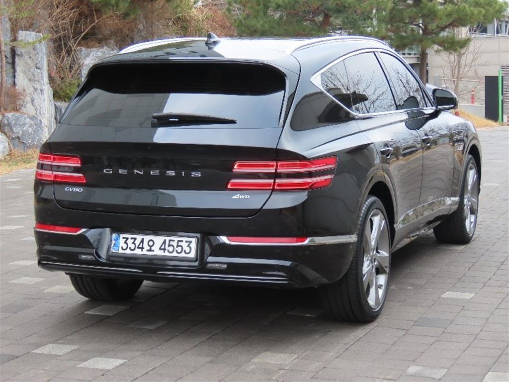 Genesis GV80 - Vista 5