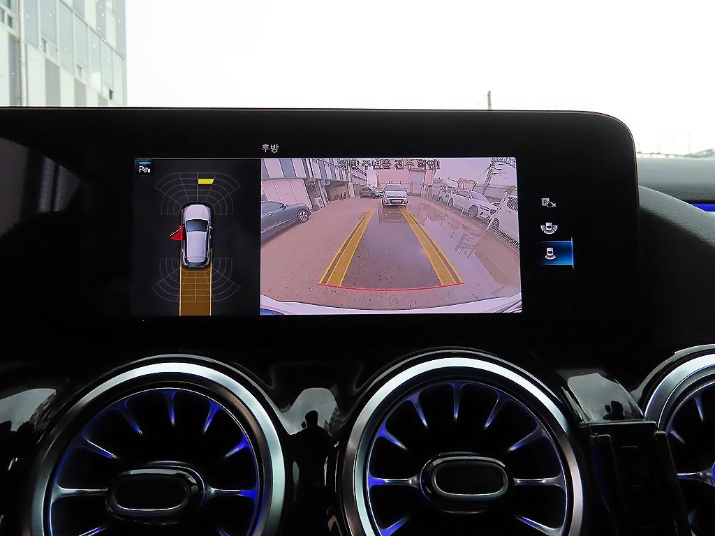 Mercedes Benz GLA Class 2021 Blanco - Importación desde Corea - HF Imports Iquique - Foto 14