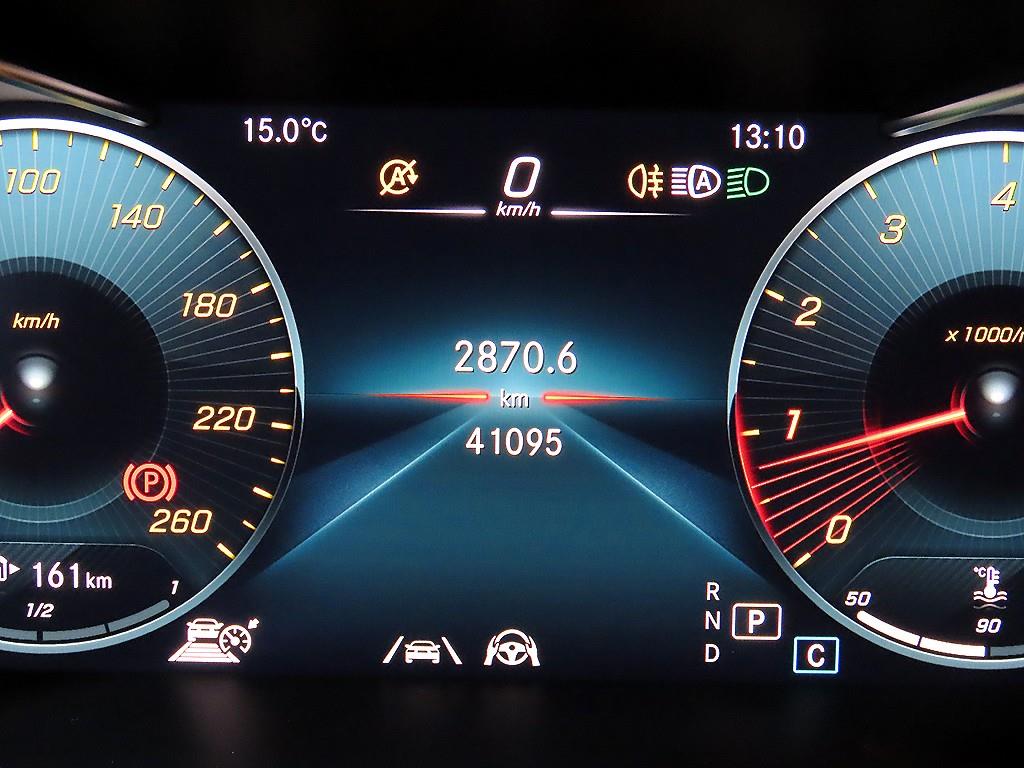 Mercedes Benz GLC Class - Vista 9