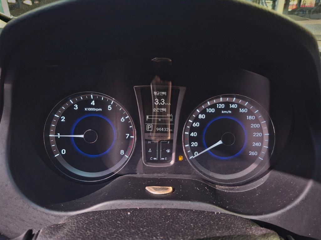 HYUNDAI Grandeur - Vista 5