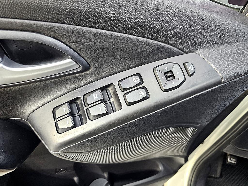 HYUNDAI Tucson 2014 the color of pearl - Importación desde Corea - HF Imports Iquique - Foto 13