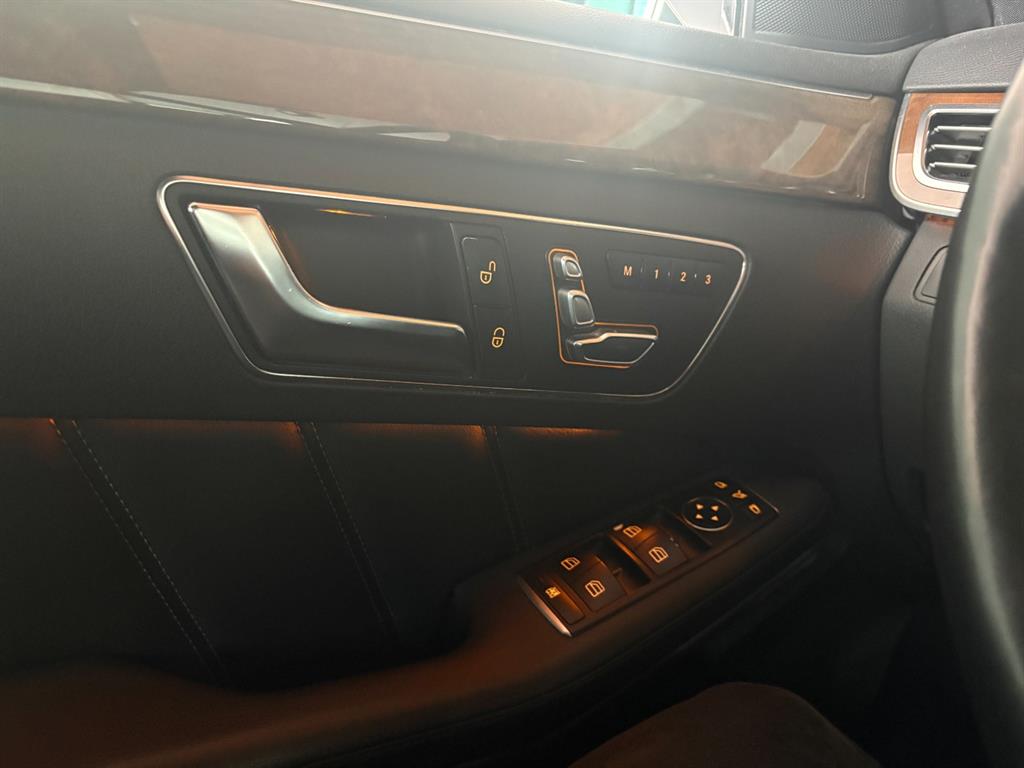 Mercedes Benz E class - Vista 9