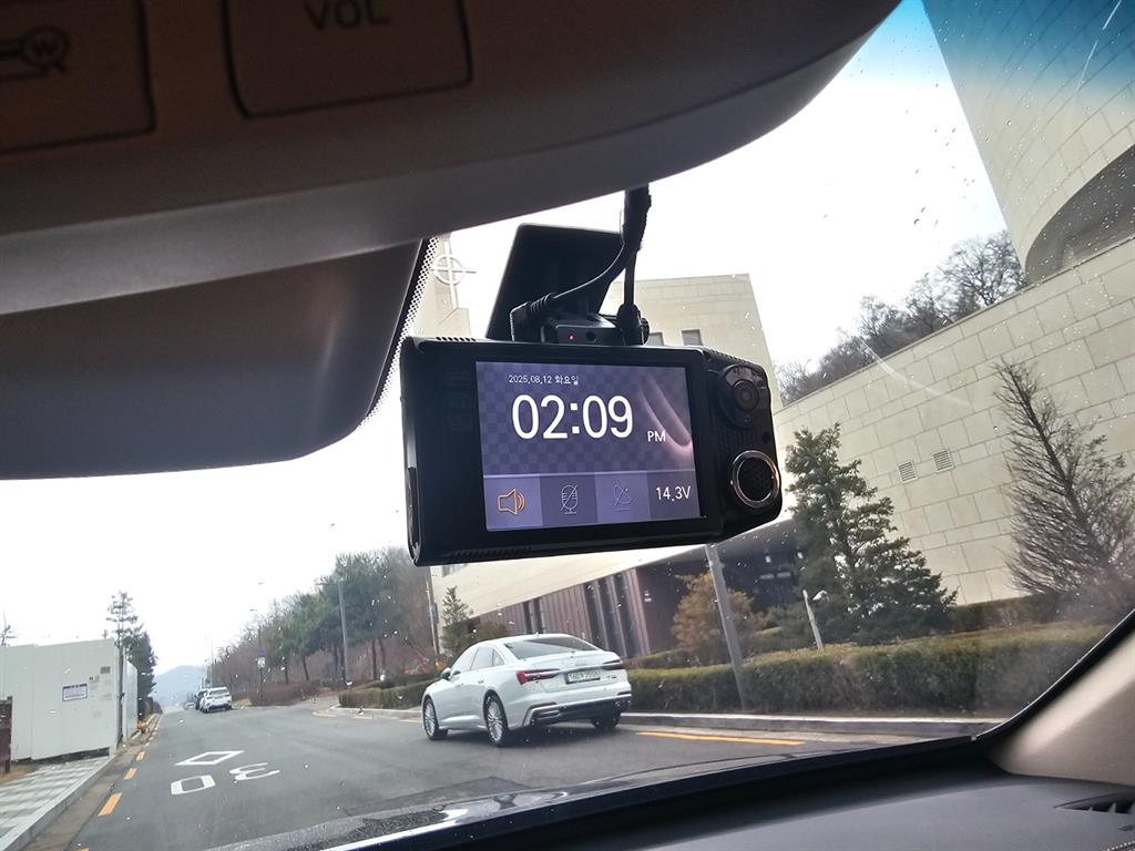 Genesis G90 2019 Negro - Importación desde Corea - HF Imports Iquique - Foto 18