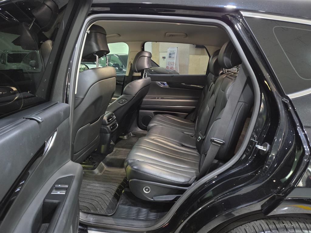 Genesis GV80 - Vista 7