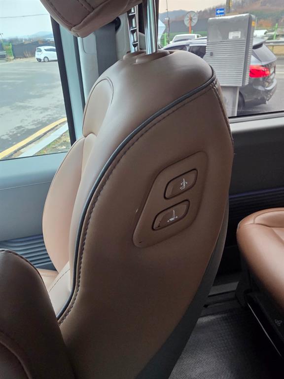 HYUNDAI Staria - Vista 8