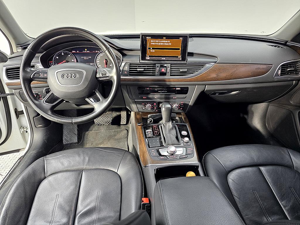 Audi A6 - Vista 5
