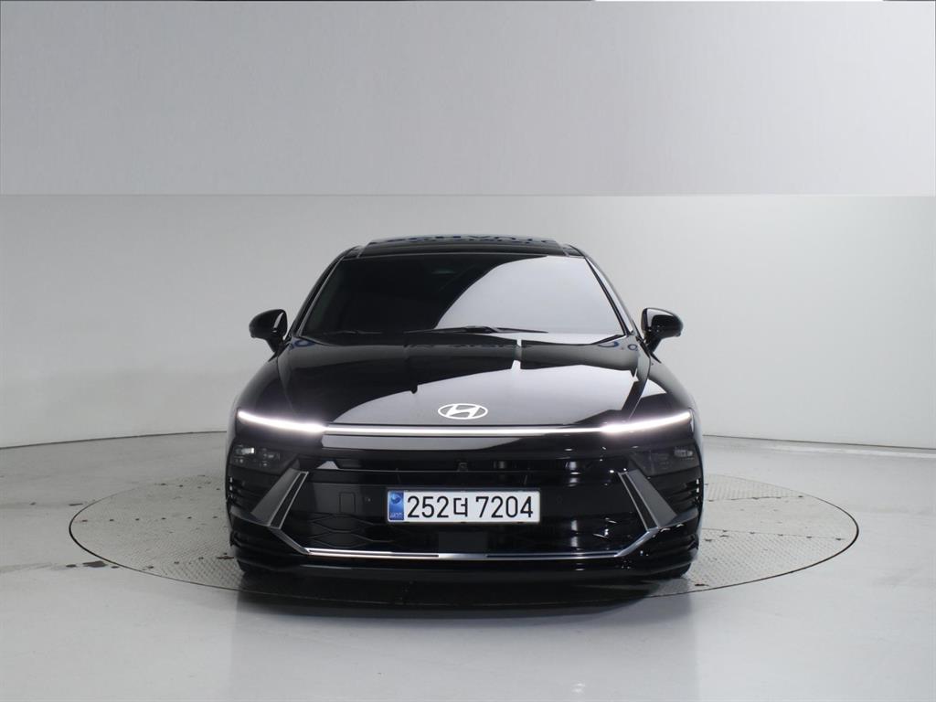 HYUNDAI Sonata - Vista 3