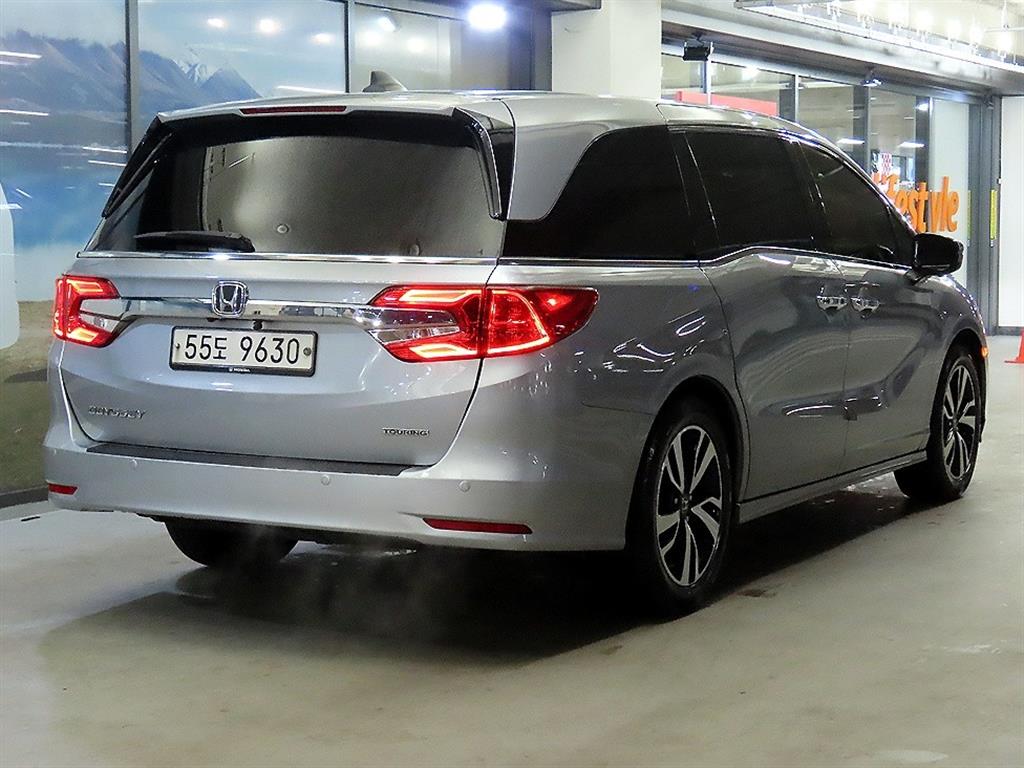 Honda Odyssey - Vista 5