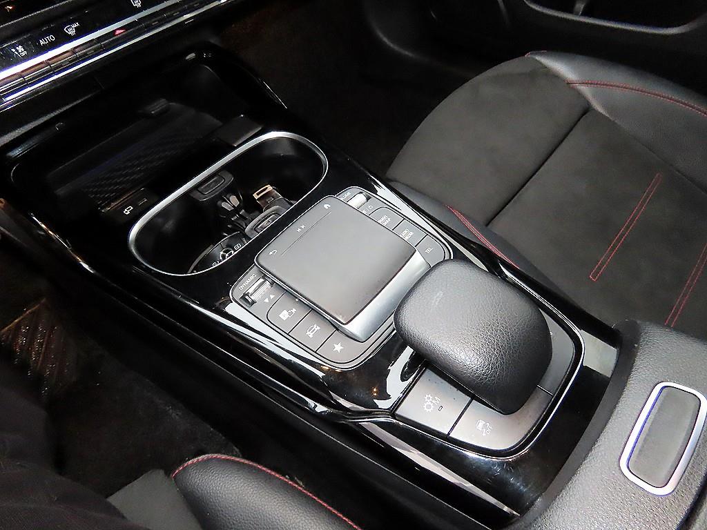 Mercedes Benz A Class - Vista 12