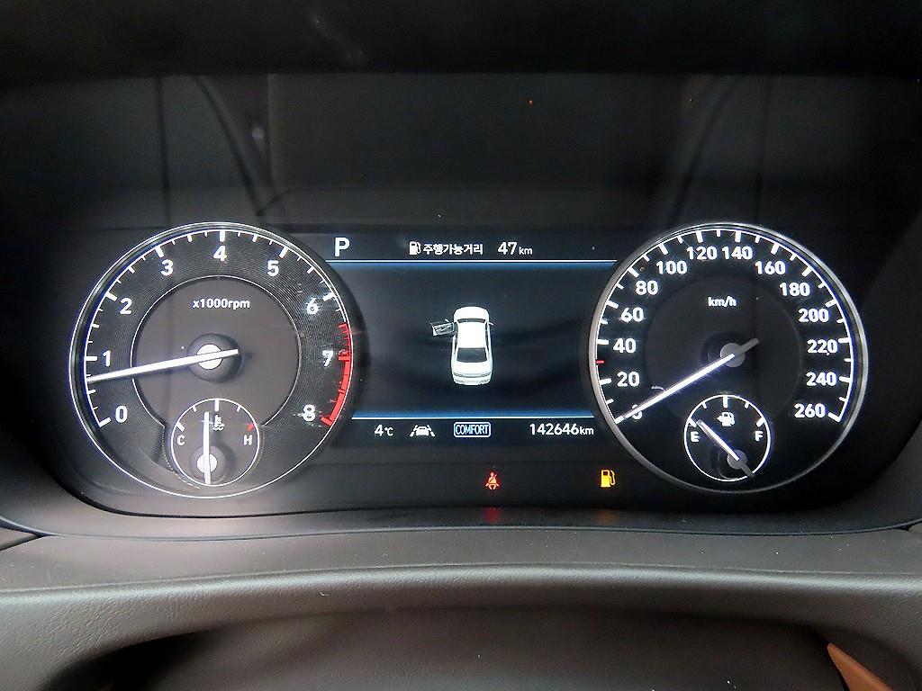 Genesis G90 - Vista 9