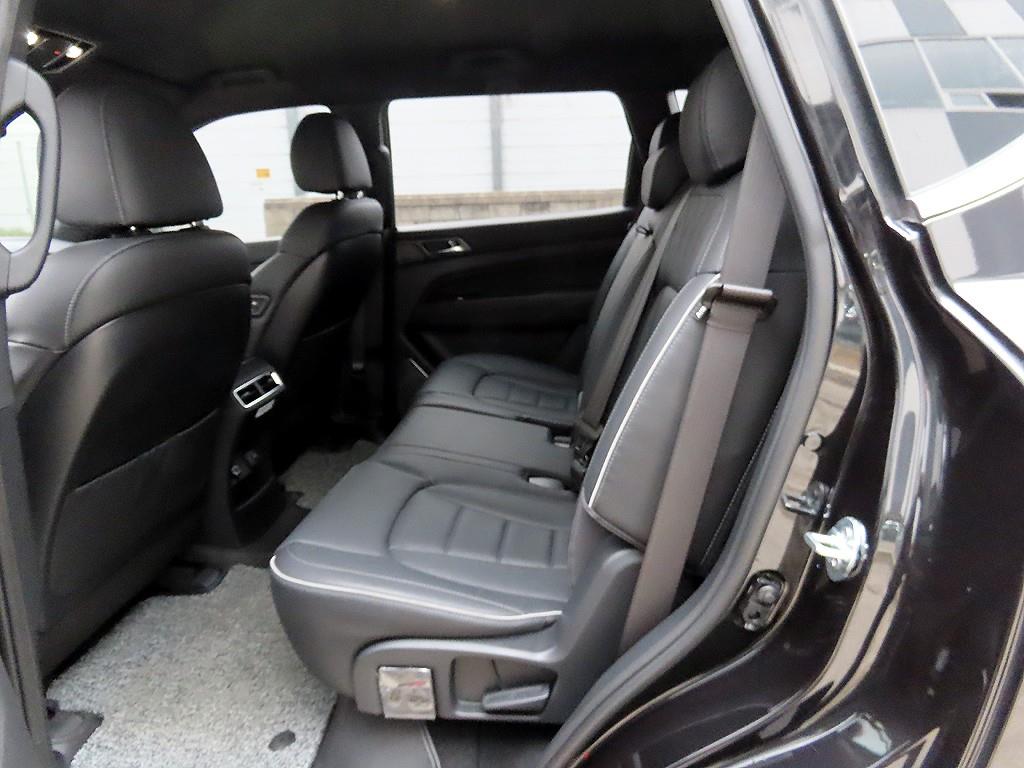 Ssangyong Rexton - Vista 6