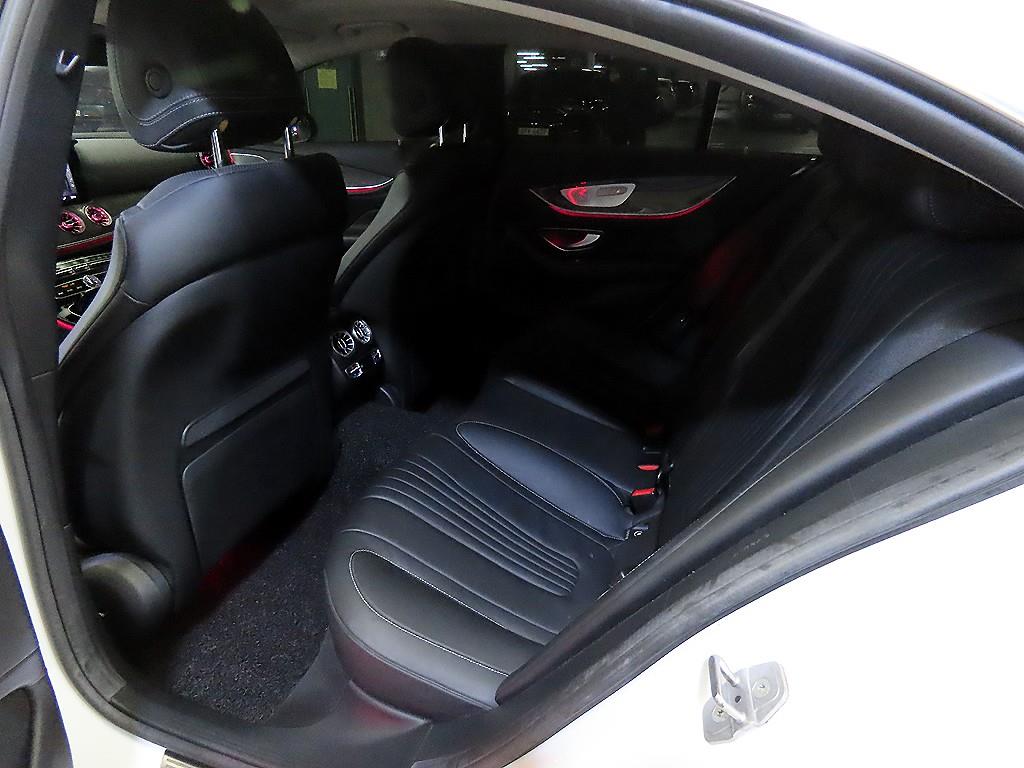 Mercedes Benz CLS Class - Vista 7