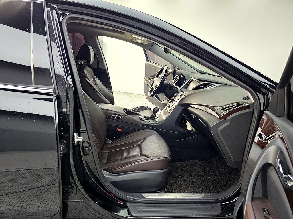 HYUNDAI Grandeur - Vista 11