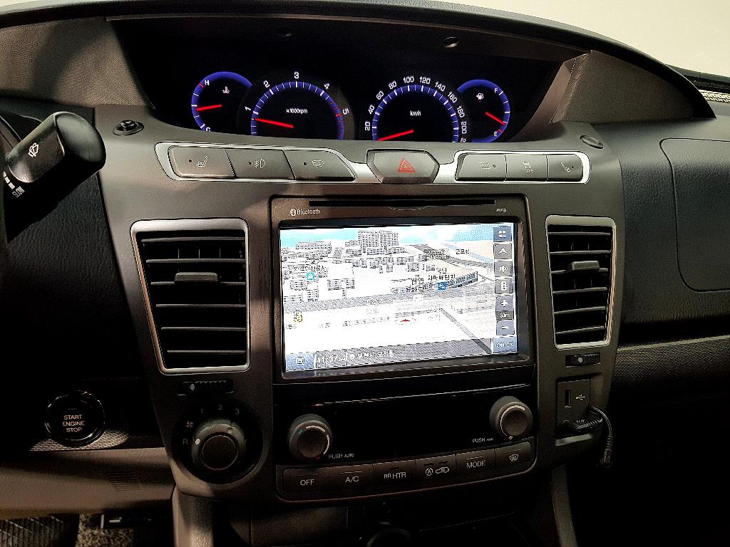 Ssangyong Korando - Vista 12