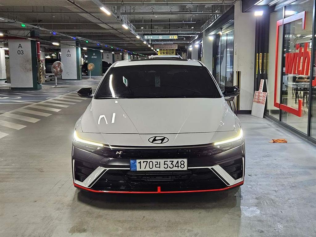 HYUNDAI Avante - Vista 2