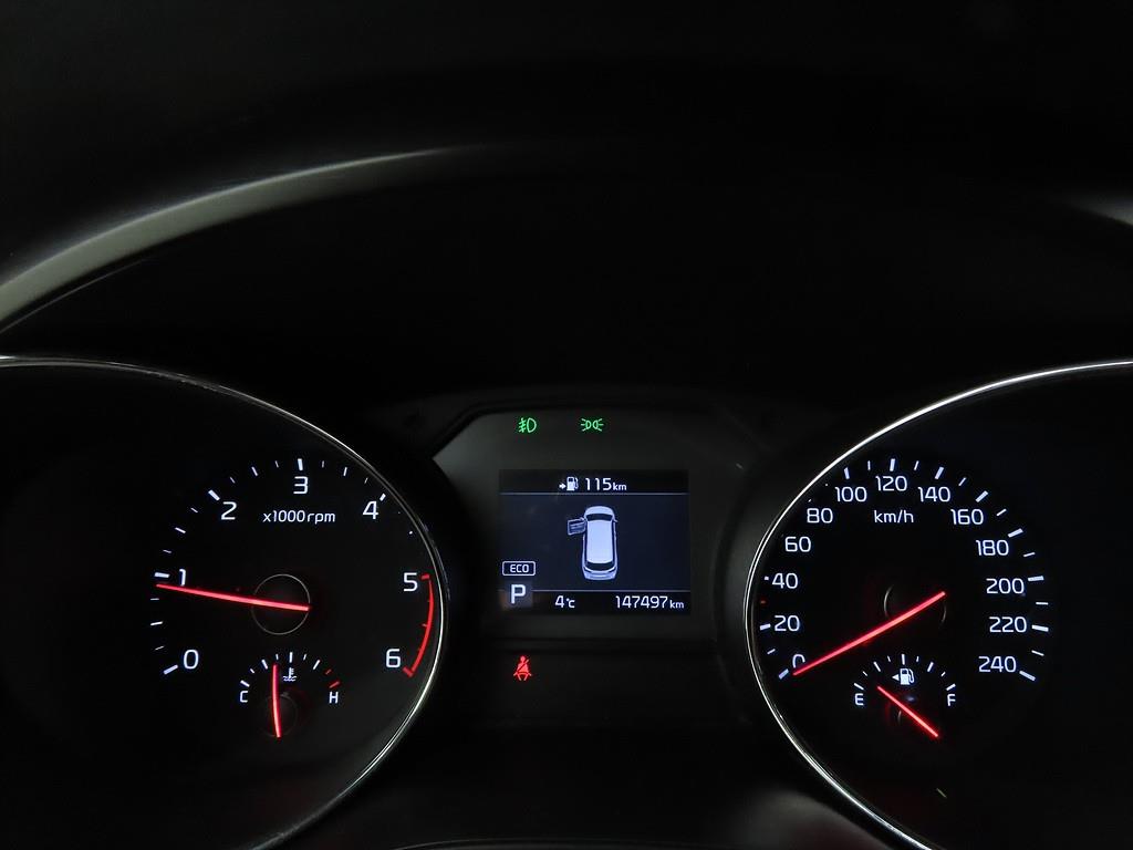 KIA Carnival - Vista 9