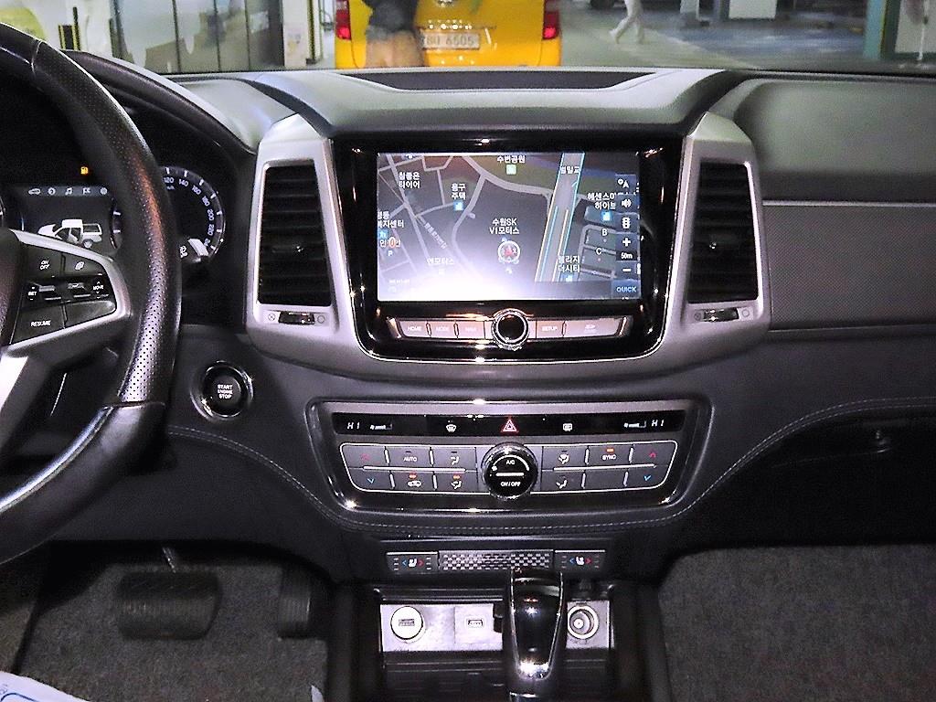 Ssangyong Rexton - Vista 11