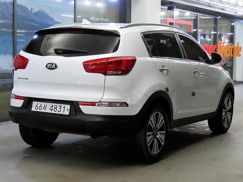KIA Sportage - Vista 4