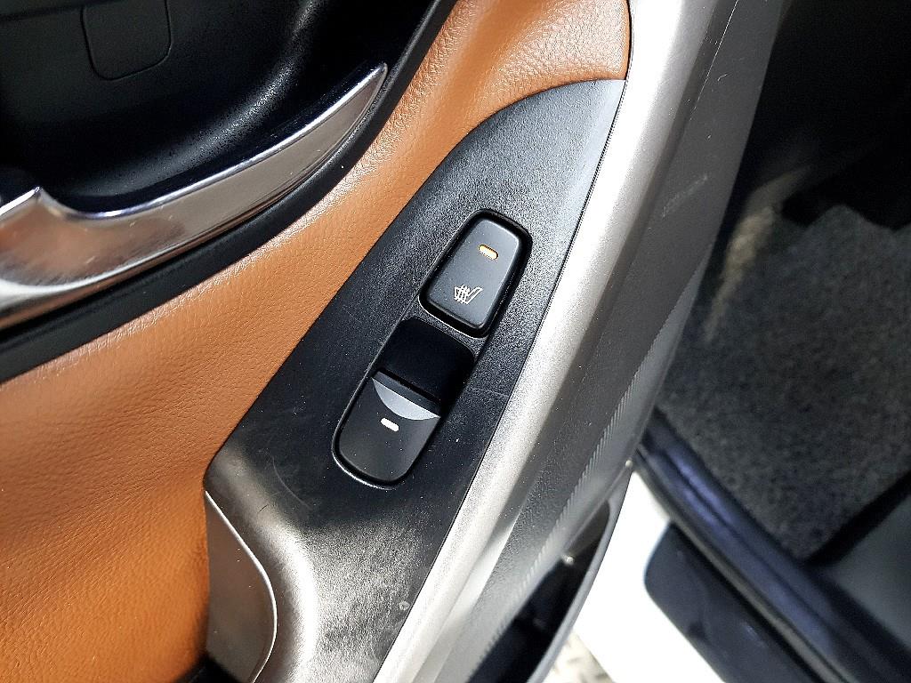 HYUNDAI Avante - Vista 11