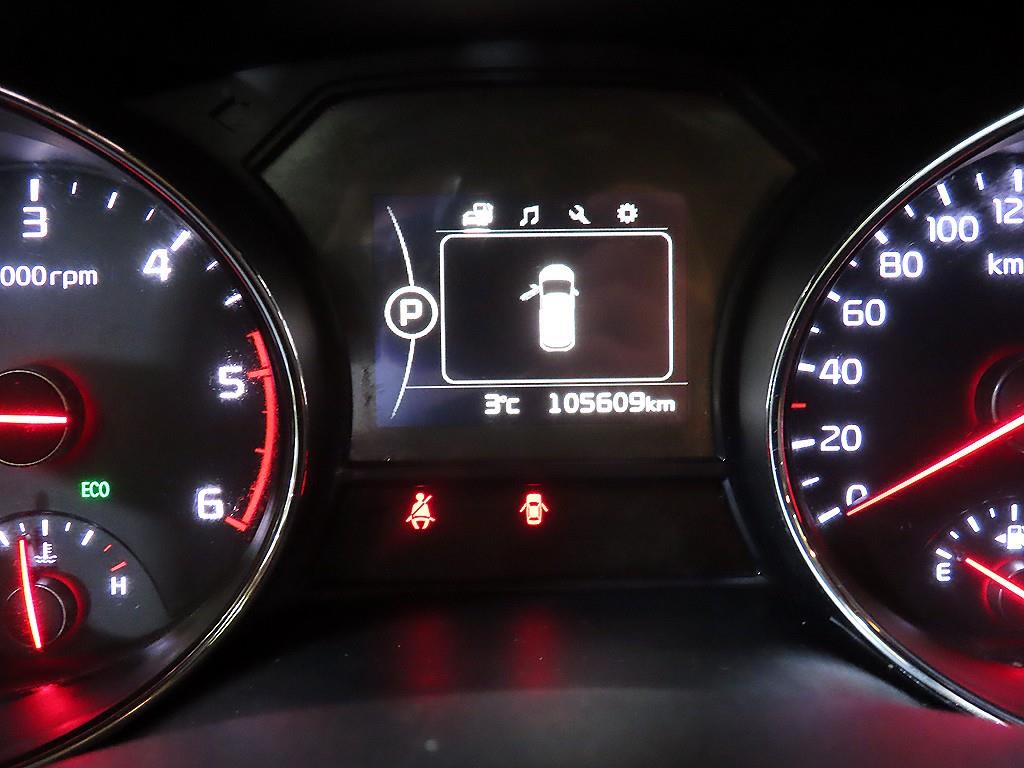 KIA Carnival - Vista 10