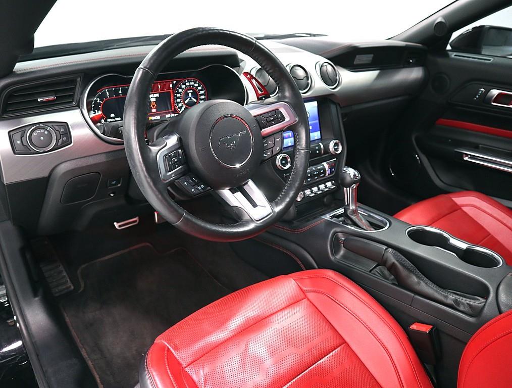 Ford Mustang - Vista 6