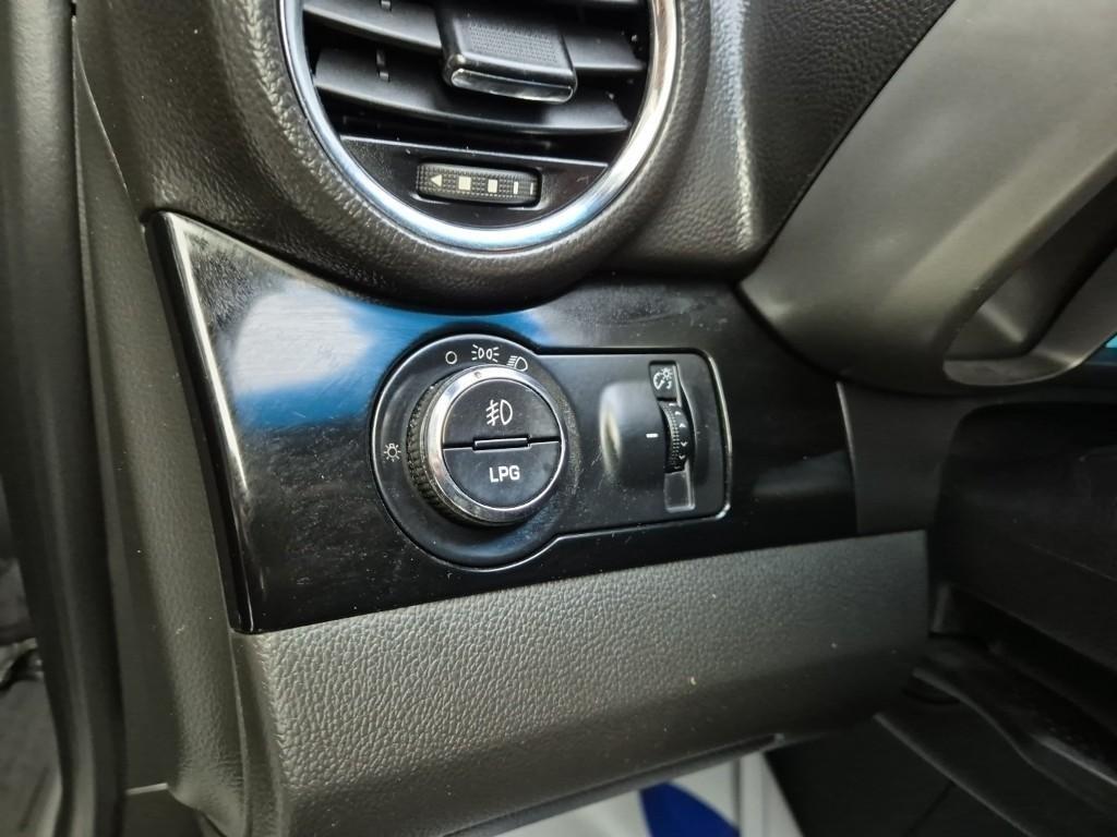 Chevrolet Orlando 2013 Gris - Importación desde Corea - HF Imports Iquique - Foto 13