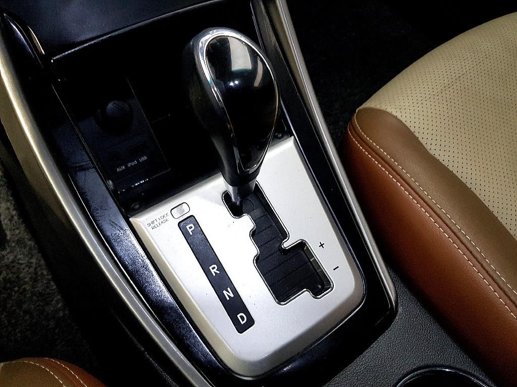 HYUNDAI Avante 2011 Blanco - Importación desde Corea - HF Imports Iquique - Foto 15