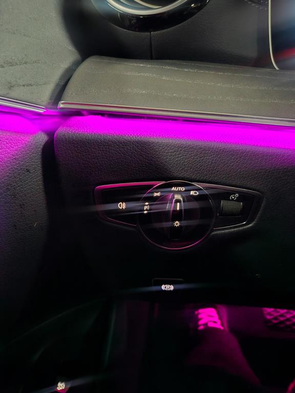 Mercedes Benz E class - Vista 12