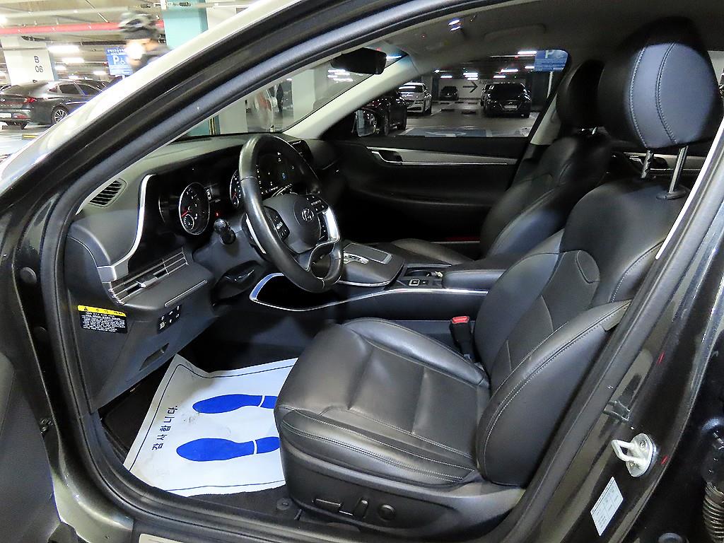 HYUNDAI Grandeur - Vista 6