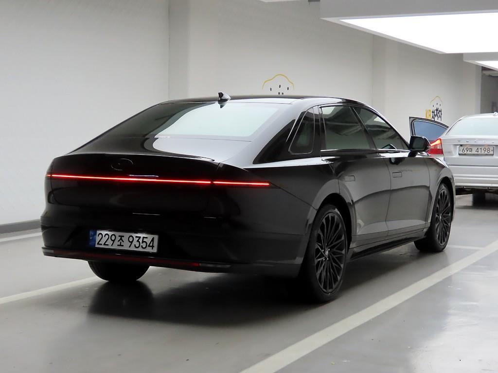 HYUNDAI Grandeur - Vista 4