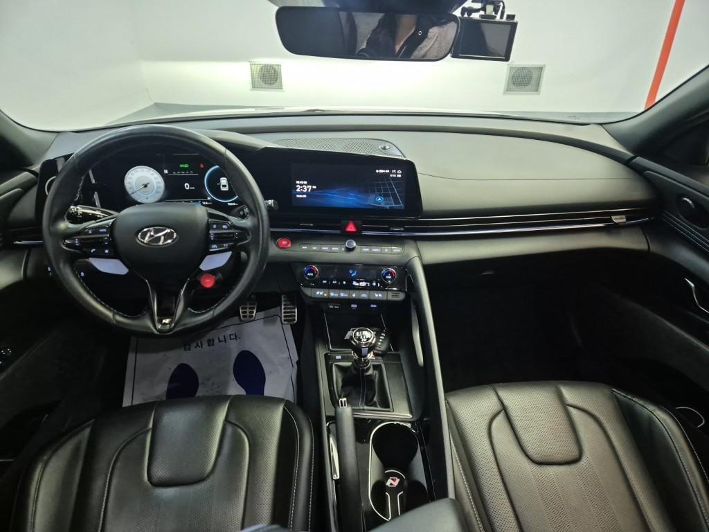 HYUNDAI Avante - Vista 7