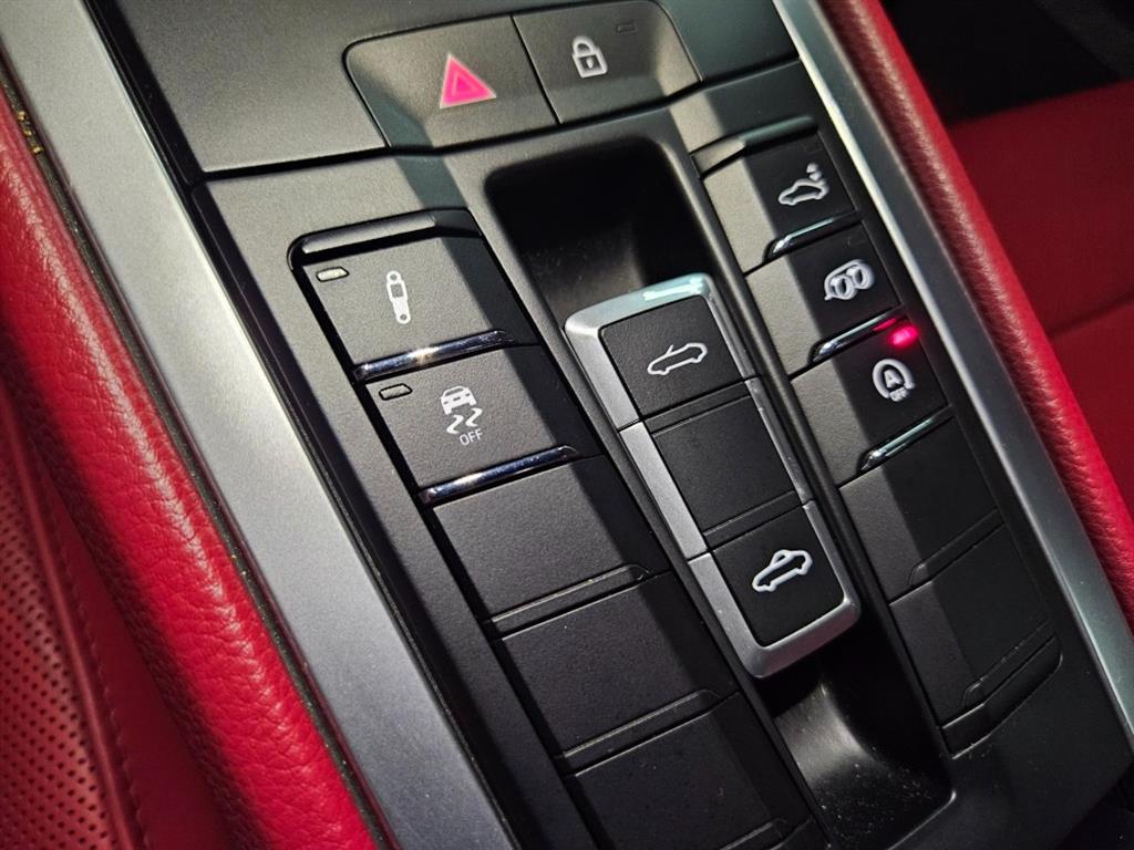 Porsche 718 - Vista 12