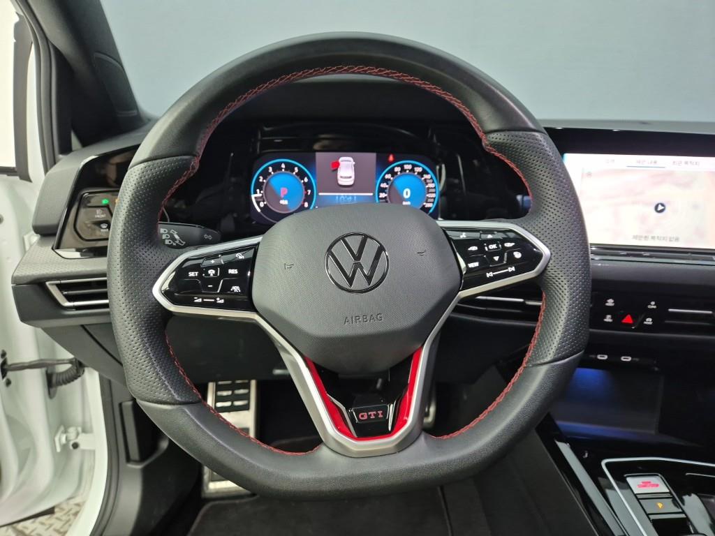 Volkswagen Golf - Vista 9