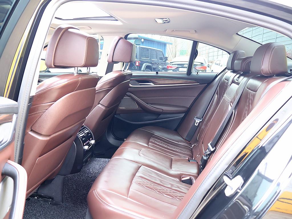 BMW 5 Series 2023 Negro - Importación desde Corea - HF Imports Iquique - Foto 12