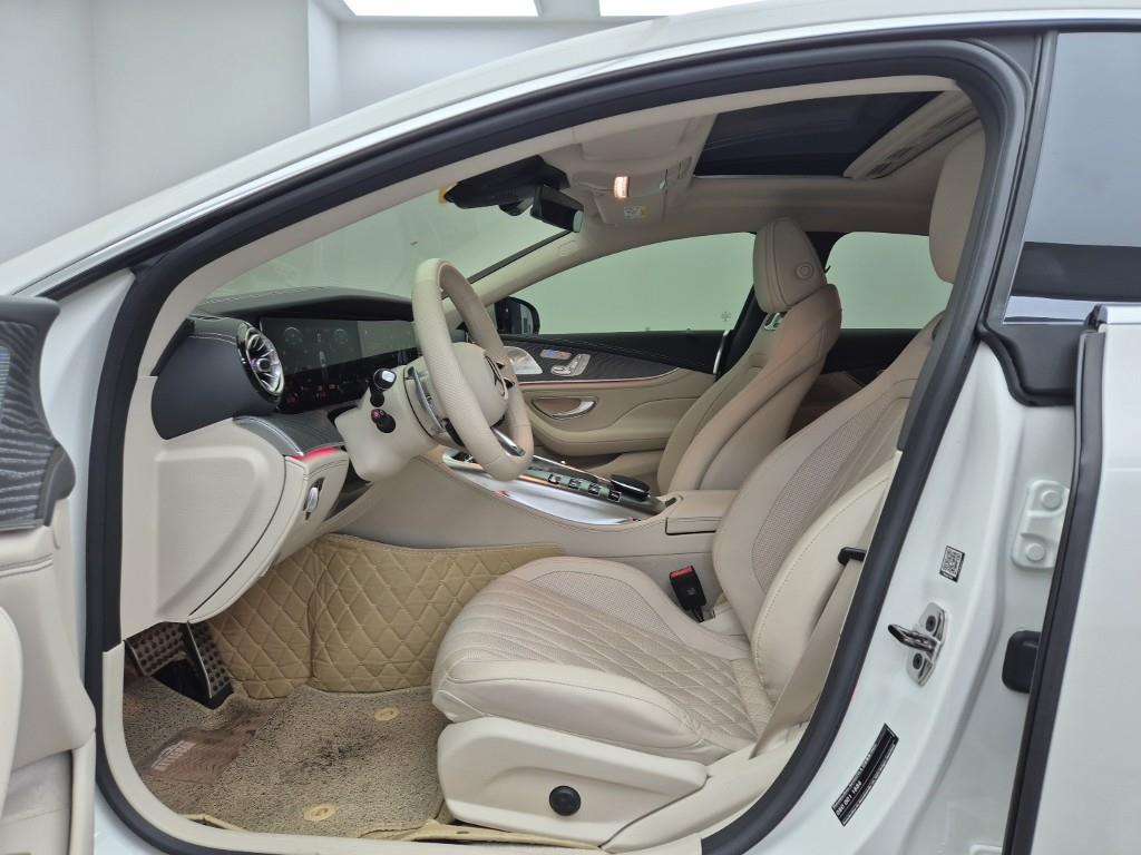 Mercedes Benz AMG GT - Vista 11