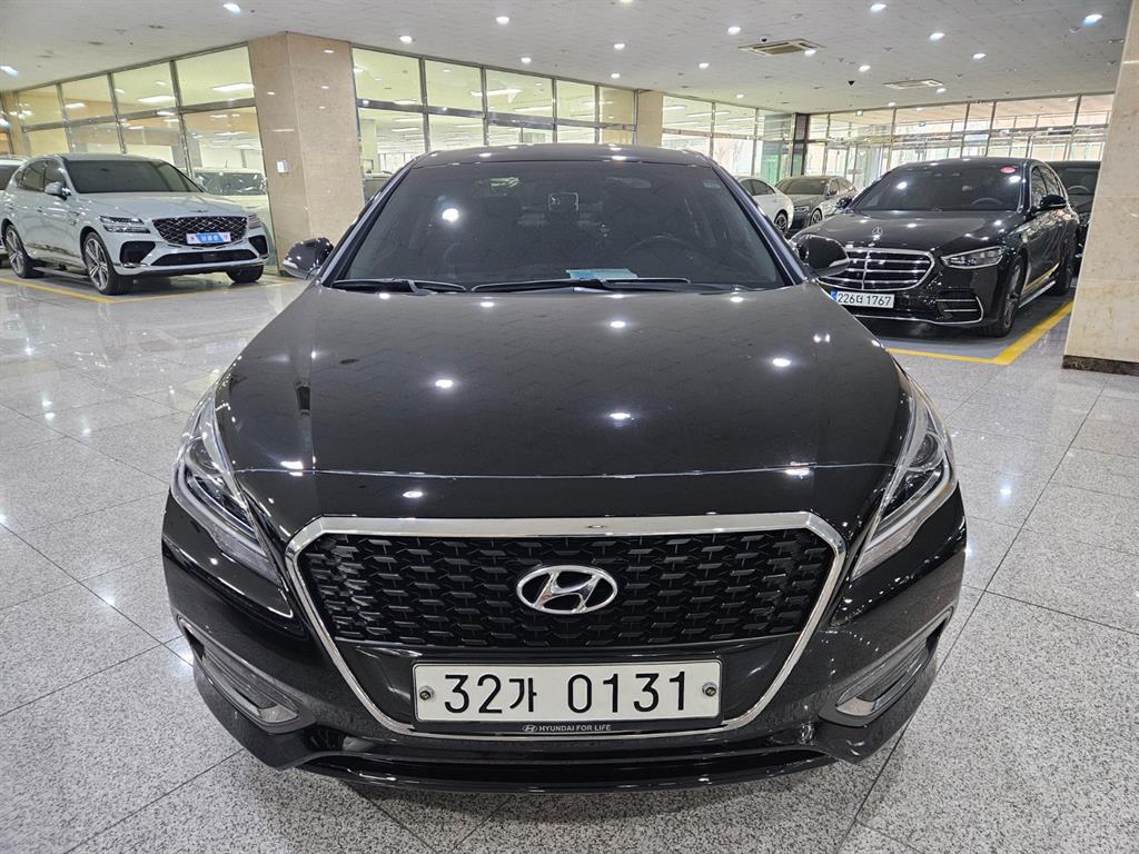 HYUNDAI Sonata - Vista 2